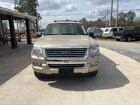 Used 2007 Ford Explorer XLT RWD image 2