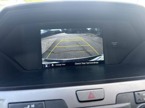 Used 2015 Honda Odyssey Touring Elite image 18