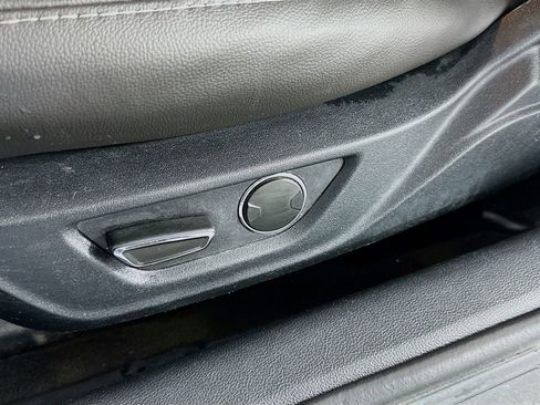Used 2016 Ford Mustang Premium RWD image 18