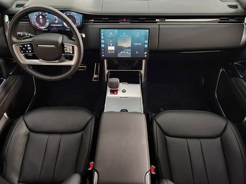New 2026 Land Rover Range Rover Long Wheelbase SE AWD/4WD image 4