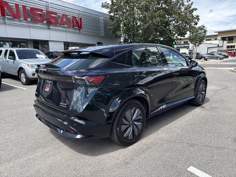Certified 2024 Nissan Ariya AWD image 9
