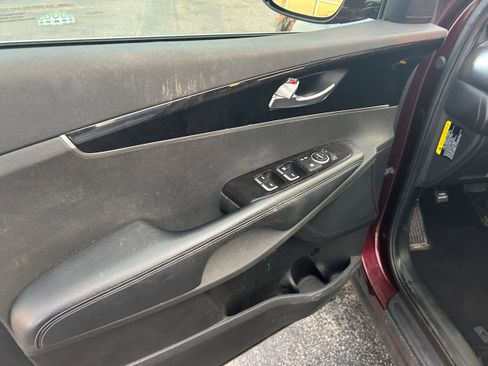 Used 2017 Kia Sorento EX image 7