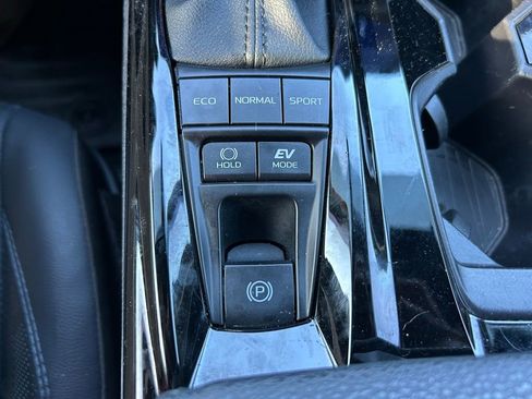 Used 2025 Toyota Camry XSE image 28