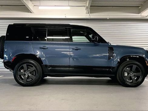 Certified 2024 Land Rover Defender 110 X-Dynamic SE AWD/4WD image 14