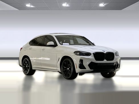 Certified 2023 BMW X4 xDrive30i w/ M Sport Package image 6