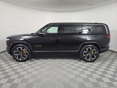 Used 2024 Rivian R1S Adventure AWD/4WD image 2