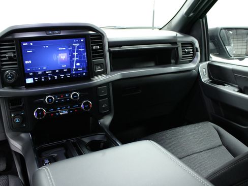 New 2026 Ford F150 XLT w/ Equipment Group 302A MID image 19