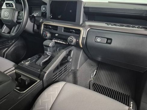 Certified 2026 Toyota Tacoma SR5 RWD image 34