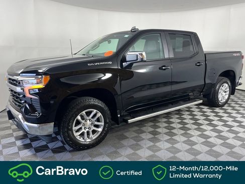 Used 2022 Chevrolet Silverado 1500 LT w/ Protection Package AWD/4WD image 10