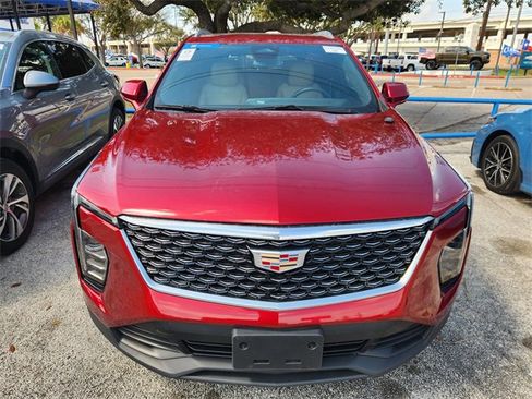 Used 2024 Cadillac XT4 Luxury w/ Cold Weather Package image 2