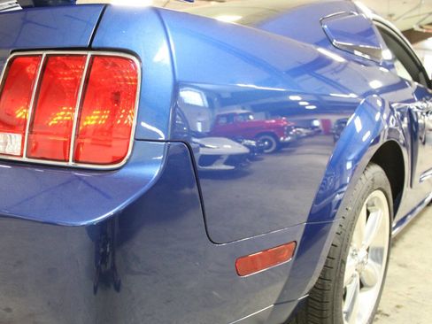 Used 2007 Ford Mustang GT Premium image 12