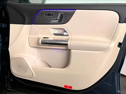 Used 2021 Mercedes-Benz GLA 250 4MATIC image 21