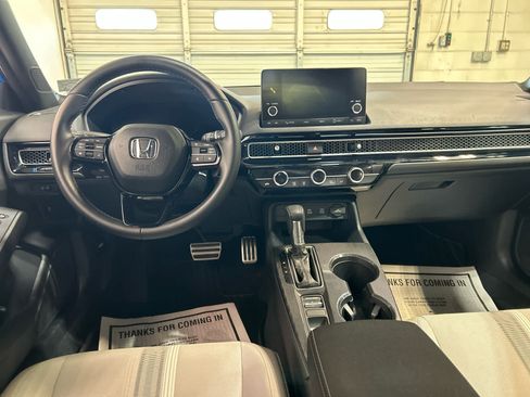 Used 2026 Honda Civic Sport image 4