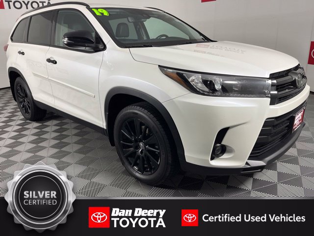 Certified 2019 Toyota Highlander SE w/ Nightshade Edition AWD/4WD image 1
