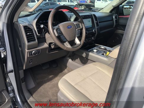 Used 2020 Ford Expedition XLT RWD image 9