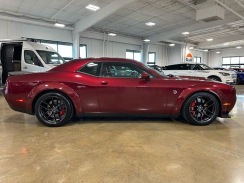 Used 2018 Dodge Challenger SRT Hellcat image 9
