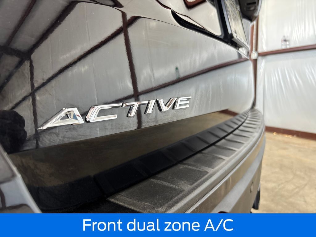 New 2026 Ford Explorer Active RWD image 13