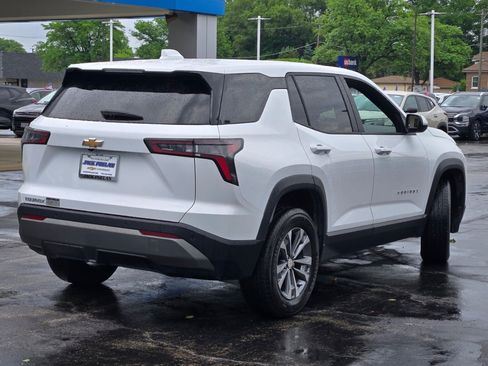 Certified 2025 Chevrolet Equinox LT FWD image 11