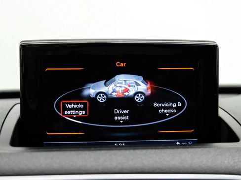 Used 2016 Audi Q3 2.0T Prestige w/ Prestige Package image 29