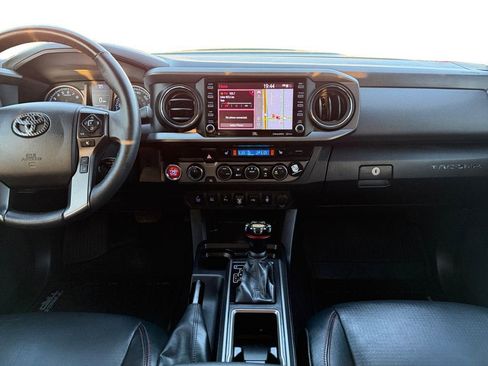 Used 2021 Toyota Tacoma TRD Pro AWD/4WD image 12