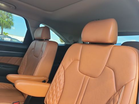 Used 2022 Kia Sorento SX Prestige w/ Rust Color Package AWD/4WD image 15