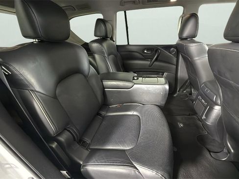 Used 2024 INFINITI QX80 Luxe image 31