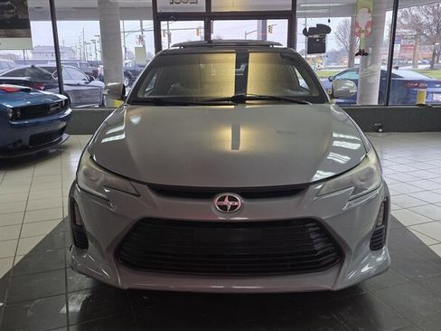 Used 2014 Scion tC image 3