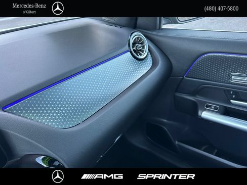 Certified 2025 Mercedes-Benz GLA 250 w/ Exclusive Package image 27