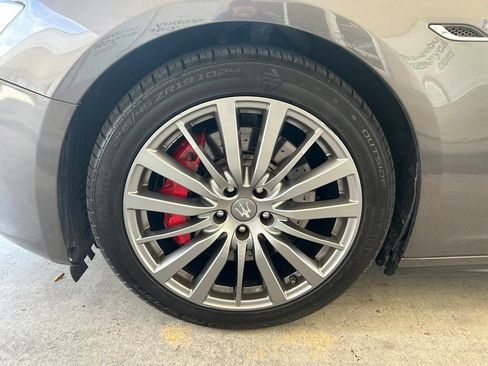 Used 2015 Maserati Ghibli RWD image 16