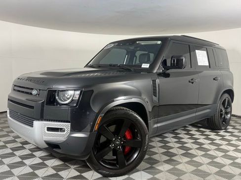 Used 2020 Land Rover Defender 110 SE image 1