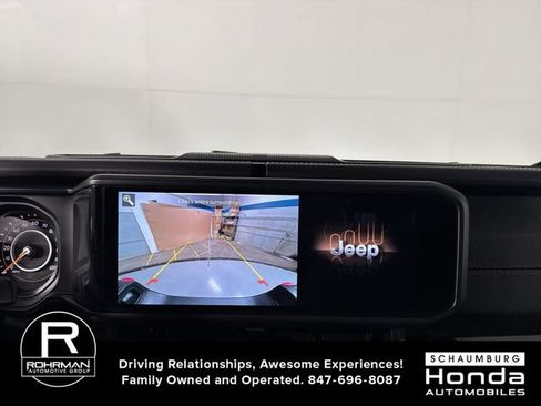 Used 2026 Jeep Gladiator Rubicon AWD/4WD image 9