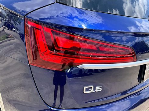 Used 2021 Audi Q5 2.0T Premium AWD/4WD image 27