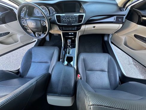 Used 2016 Honda Accord LX image 20