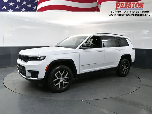 Used 2025 Jeep Grand Cherokee L Limited AWD/4WD image 1