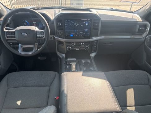 Used 2025 Ford F150 Lightning XLT AWD/4WD image 12
