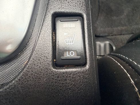 Used 2011 Nissan Altima 2.5 S w/ 2.5S Premium Pkg FWD image 5