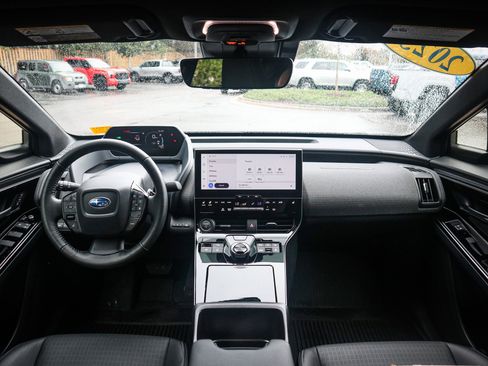 Used 2023 Subaru Solterra AWD image 27