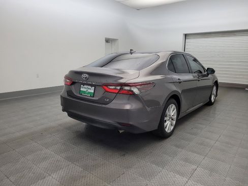 Used 2021 Toyota Camry LE w/ Carpet Mat Package (TMS) FWD image 9