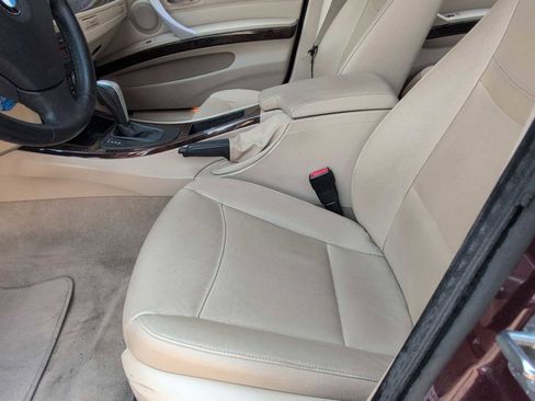 Used 2010 BMW 328i xDrive Sedan AWD/4WD image 16