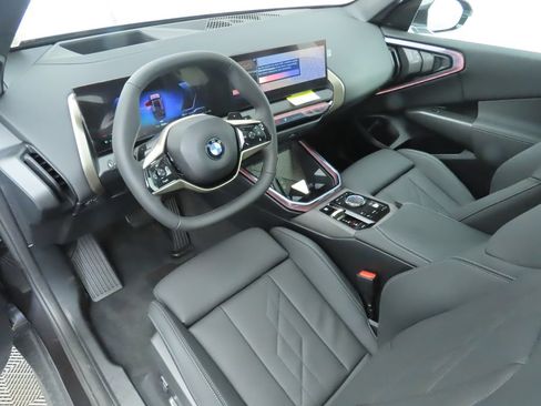 Used 2025 BMW X3 xDrive30i w/ Premium Package AWD/4WD image 8