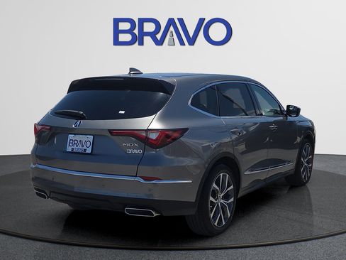 Used 2023 Acura MDX FWD w/ Technology Package image 4
