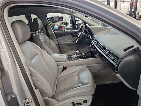 Used 2019 Audi Q7 3.0T Premium Plus AWD/4WD image 10