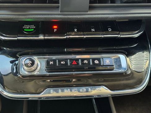 Used 2023 Lincoln Corsair Reserve w/ Equipment Group 201A image 15