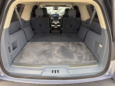 Used 2023 Lincoln Navigator L Black Label AWD/4WD image 27