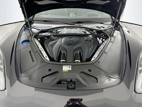 Certified 2023 Porsche Panamera 4 AWD/4WD image 32
