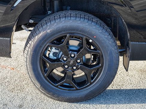 Used 2025 Ford Maverick XLT w/ XLT Luxury Package image 11