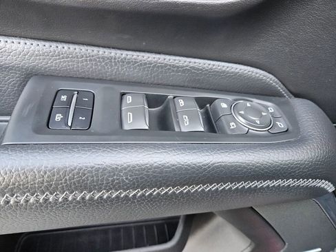 Used 2021 GMC Yukon Denali w/ Denali Premium Package image 22