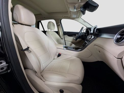 Certified 2022 Mercedes-Benz GLC 300 4MATIC image 29