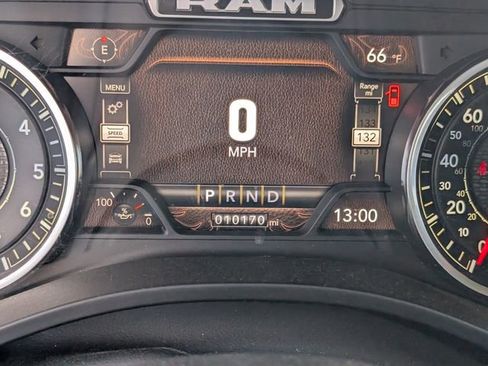 Used 2024 RAM 1500 Laramie AWD/4WD image 11