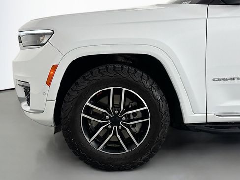 Used 2022 Jeep Grand Cherokee L Summit AWD/4WD image 12